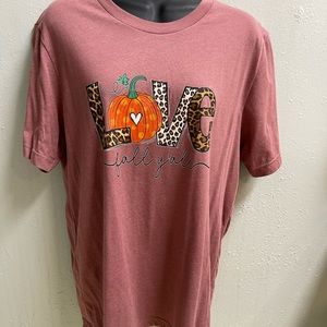 Love fall you’ll shirt.  Worn once for pumpkin patch pictures.